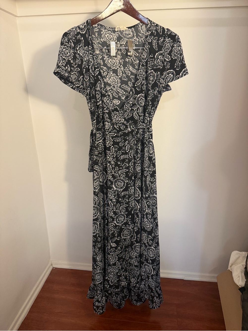 Lira Black Floral Wrap Maxi Dress S
